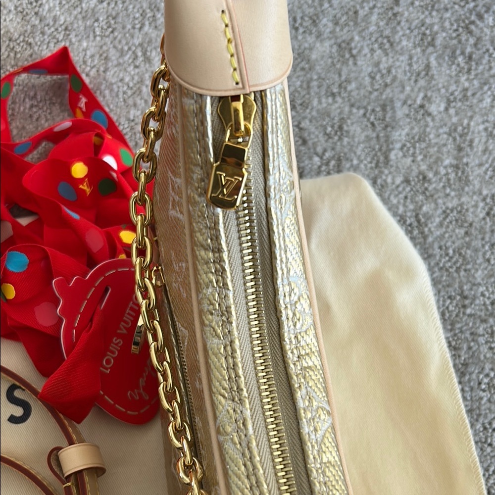 Louis Vuitton Monoglam Loop Bag - Picture 6 of 8